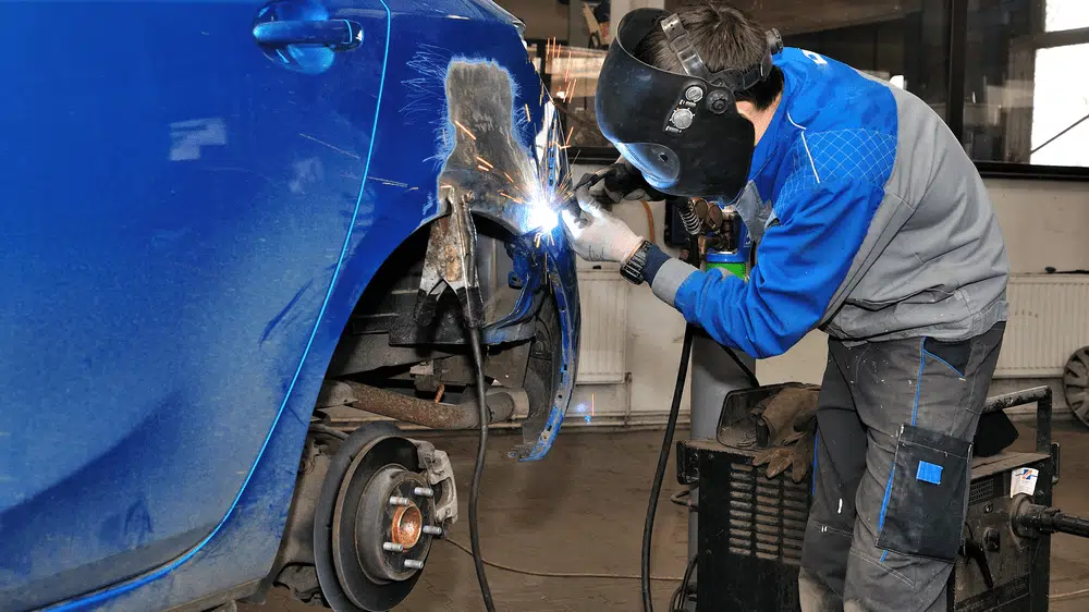 Las Ketok Cat Mobil Pontianak